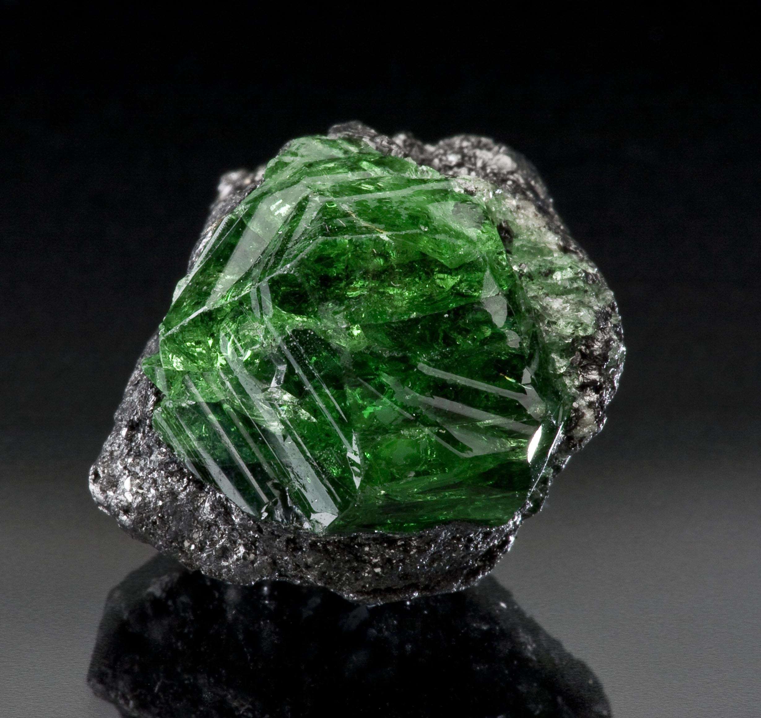 garnet-projhold